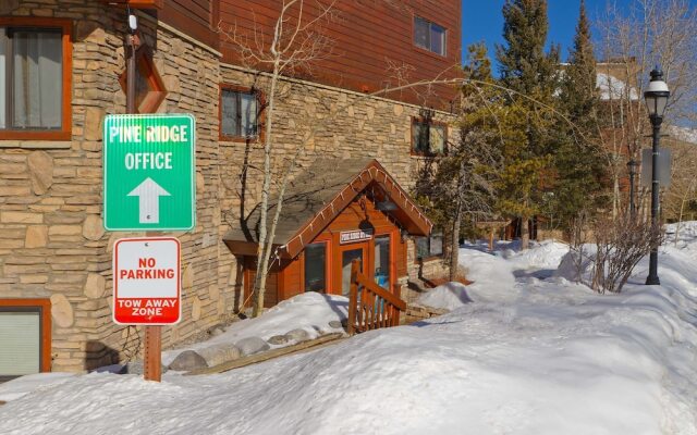 Pine Ridge Condominiums