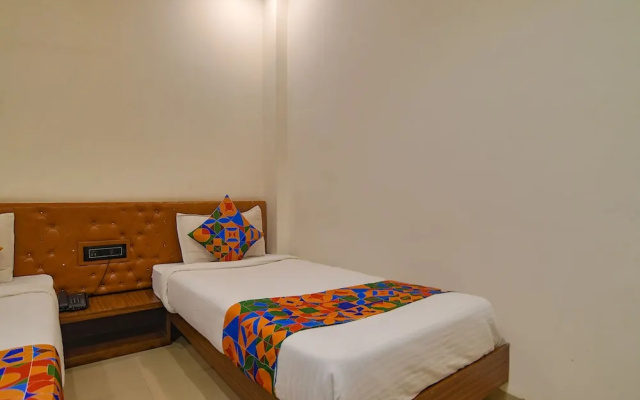 OYO Easy Stay
