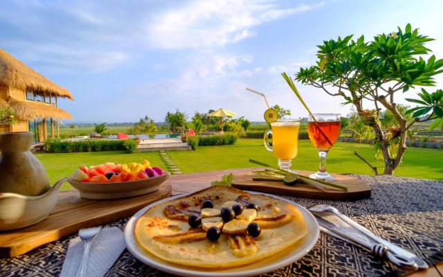 Canggu Wooden Green Paradise