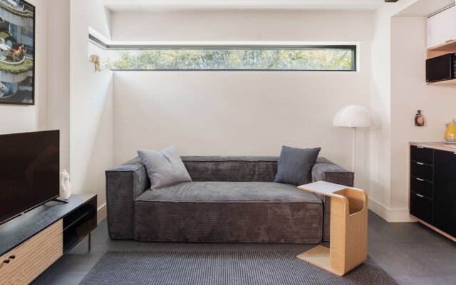 MAC Middle Park by Melbourne Apartment Collection
