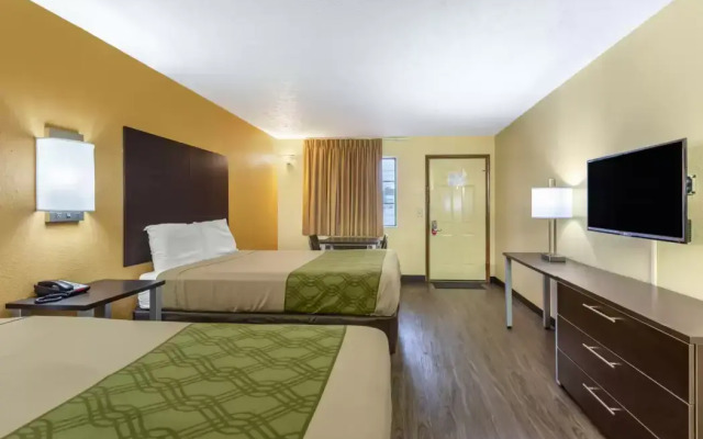 Econo Lodge North