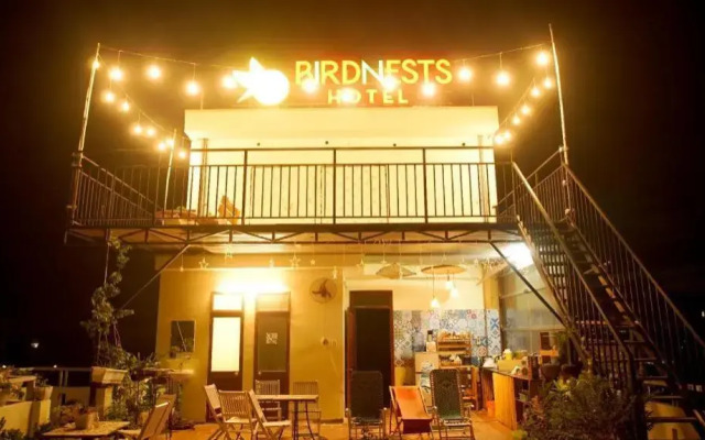 Birdnests Hotel