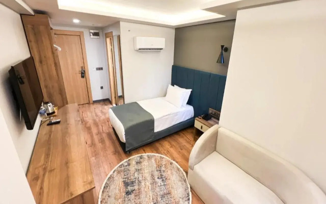 Nira Boutique Hotel