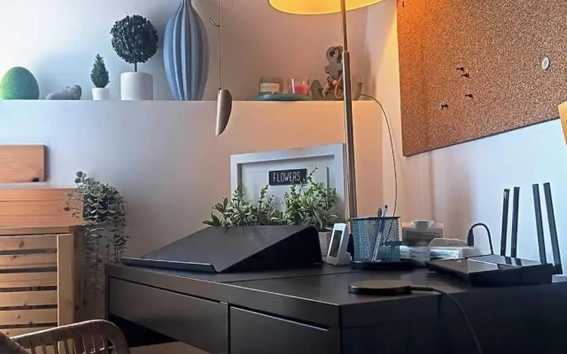 Urban Zen Den 2 Room Condo