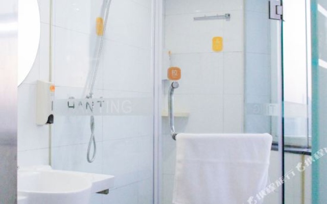 Home Inn Huaxuan Collection (Beijing Xinfadi Branch) – Bathroom – Beijing