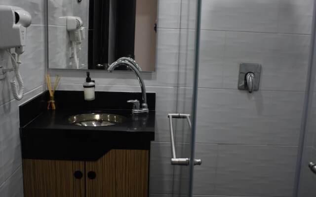 Cra. 81 No. 37d - 17