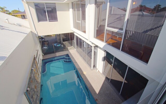 Ambar Villa