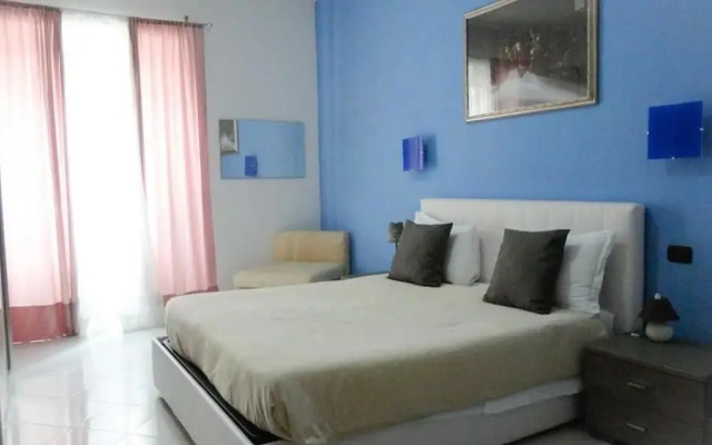 Suites Holiday Rooms