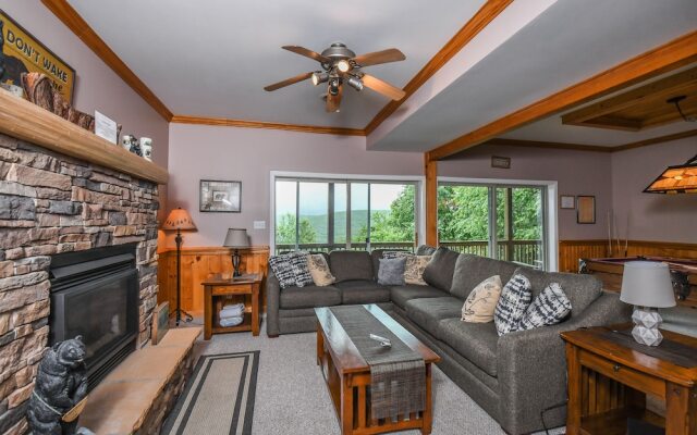 Scenic Overlook 6 Bedroom House