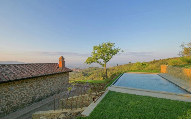 Villa in Mammi With Pool Near Florence