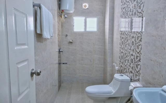 Hotel Kings Suites By OYO Rooms