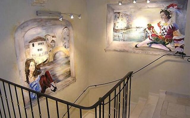 Logis Le Puy Des Sirènes