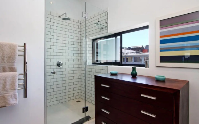 Bandar Place - Two Bedroom Aparthotel, Sleeps 4