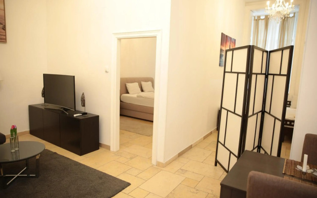 Heart of Vienna - City Apartment