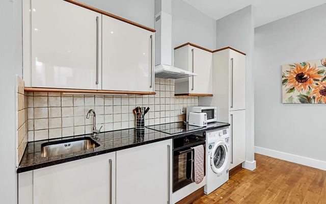 Stylish & Modern St Johns Hill