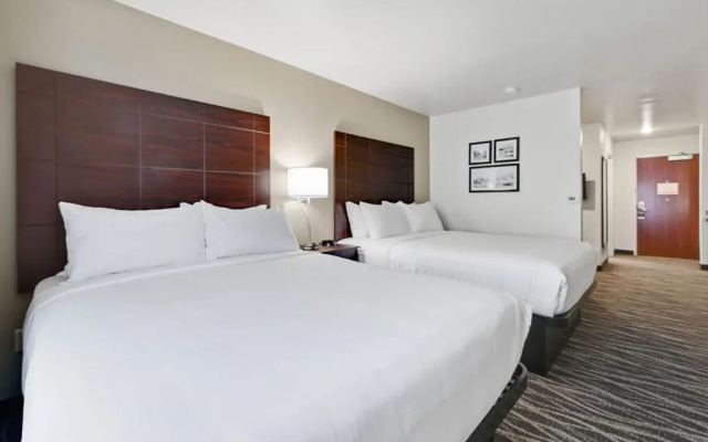 Cobblestone Hotel & Suites - Mosinee