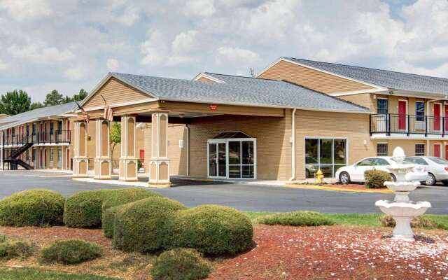 Econo Lodge Pine Bluff