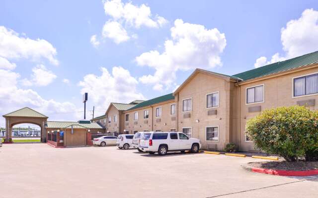 Quality Inn And Suites Beaumont