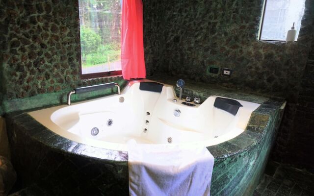 Room With Jacuzzi, Home Vacation Spa, Turkish Bath, Exfoliations