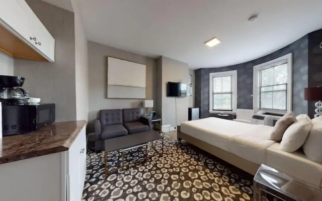 Premier Suites - Bay Village