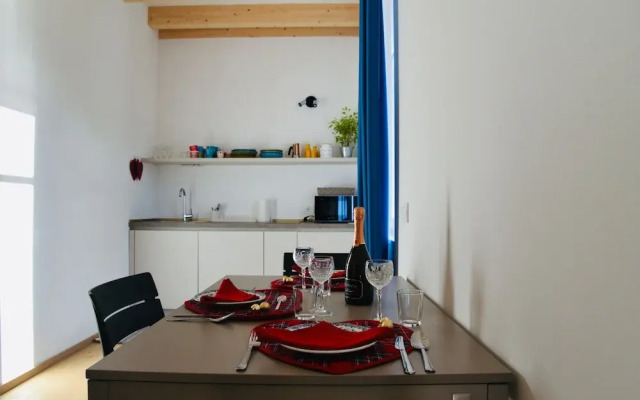 Nine Rooms Apartment