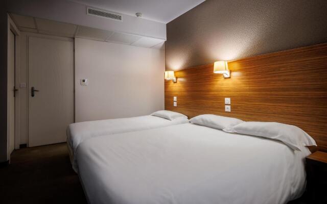 Hotel Saint Louis De France