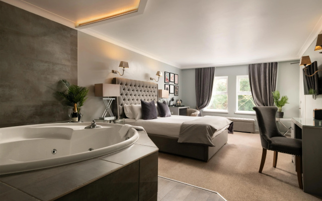 Birmingham North Moor Hall Hotel