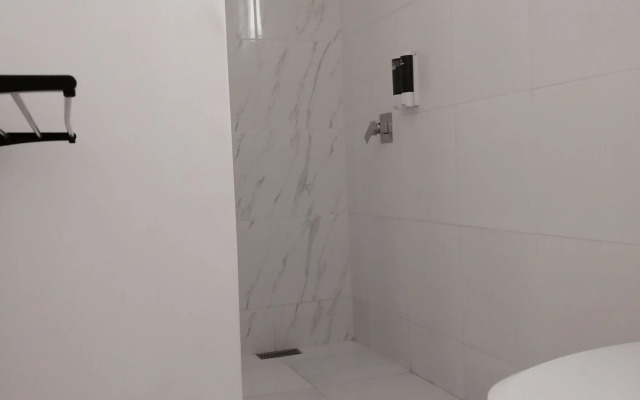 Harman Suites Moalboal