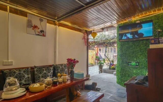 Lijiang Muyunju Inn