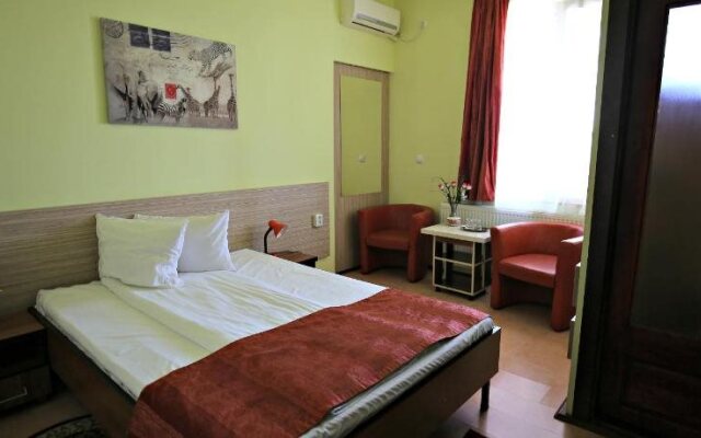 Pension Varadia
