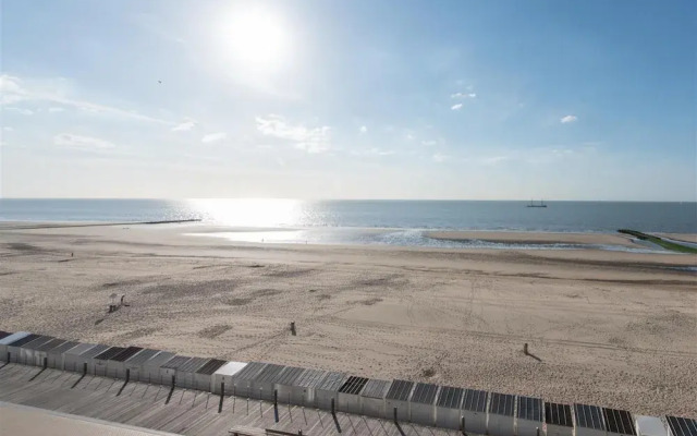 Modern Apartment on sea Wall in Ostend