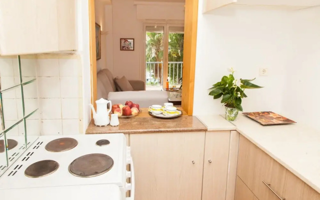 Piraeus Stylish Sea View Apartment