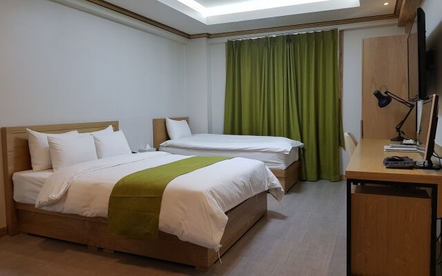 Joy Hotel