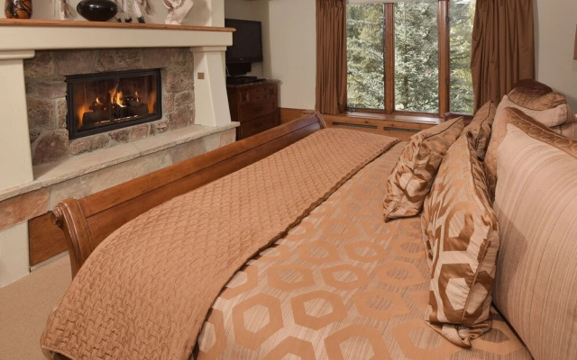 The Pines 401