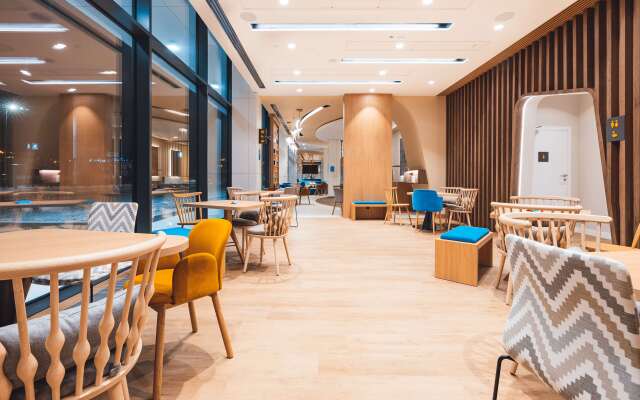 Hampton by Hilton Warsaw Reduta