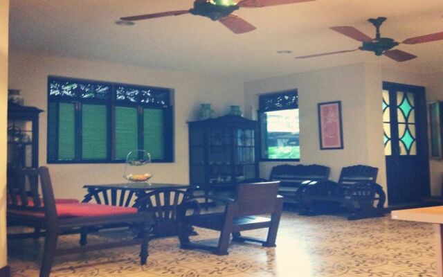Baan Salin Suites