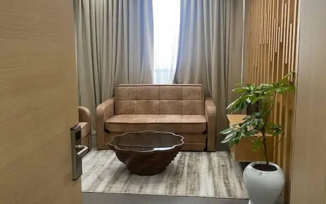 Eyana Hotel