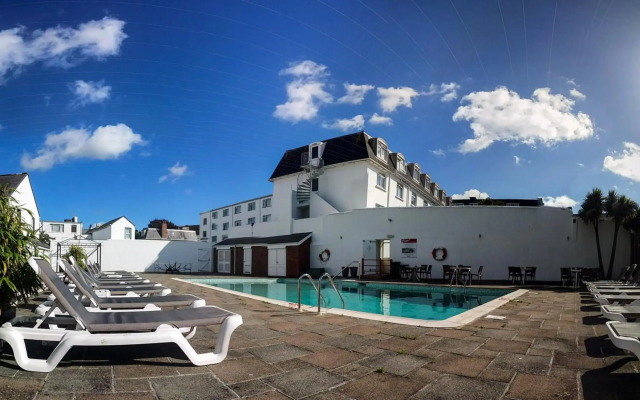 Norfolk Hotel