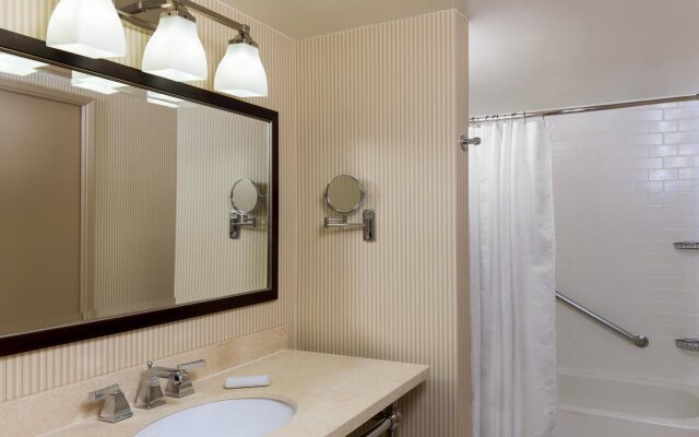 Sheraton Suites Market Center Dallas