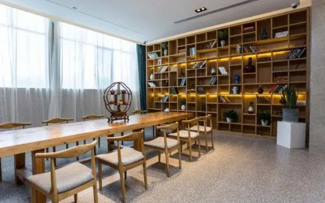 Kaiyuan Life Hotel at Central Lake of Qiandao Lake