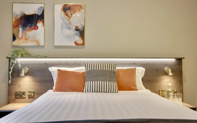 Orange Grove Hotel & Gardens