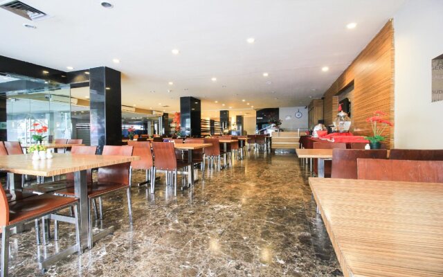 iShine Hotel
