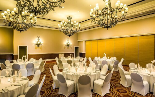 Avani Victoria Falls Resort