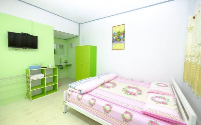 Homestay Thararin & Kanokrat