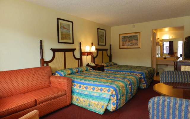 Maple Leaf Inn & Suites