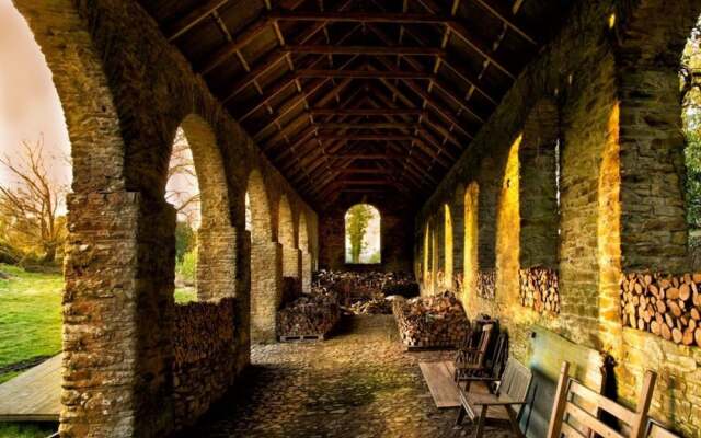 Roundwood House