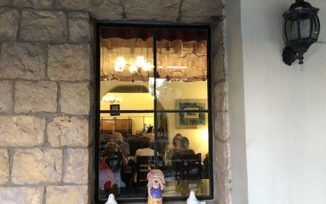 Beit Shalom Historical Boutique Hotel