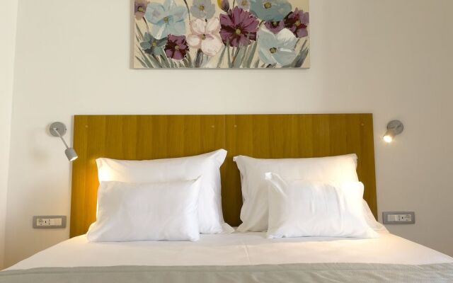 Beach Residences Caroline