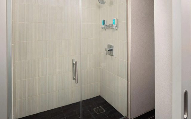 Aloft Philadelphia Airport