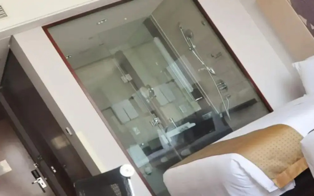 Holiday Inn Qingdao City Centre by IHG